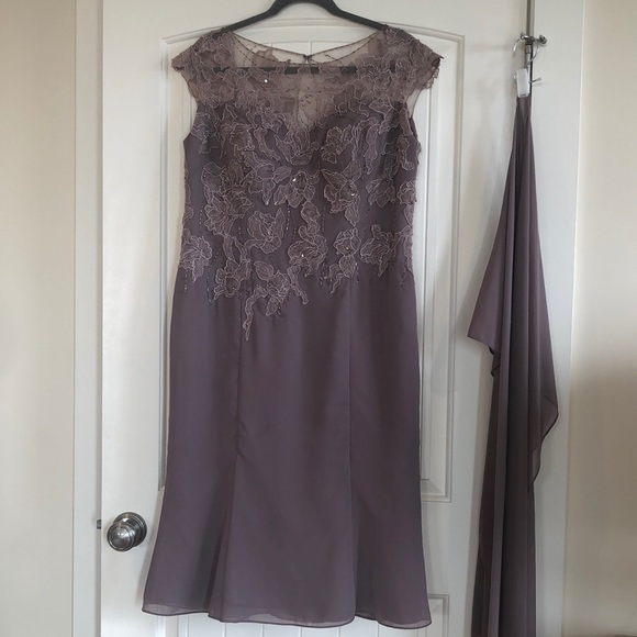 Cameron Blake by Mon Cheri Mother of the Bride Dress - Size 16 - Picture 1 of 9